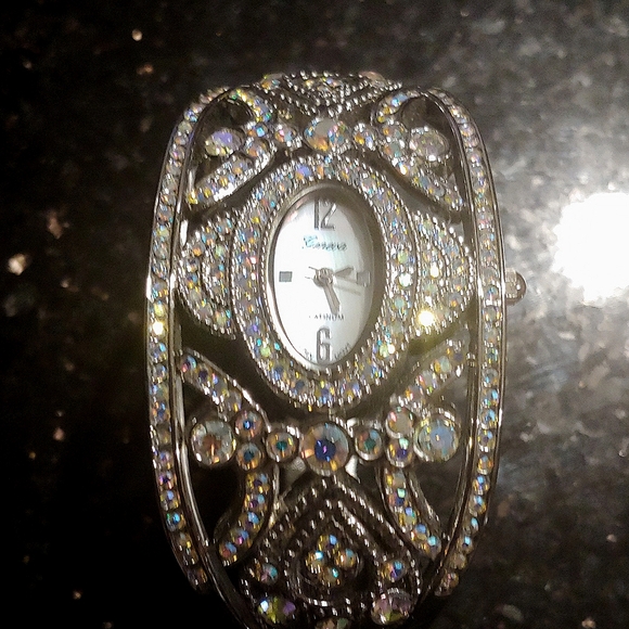 Silver cuff watch featuring Swarovski crystals. - Picture 5 of 5